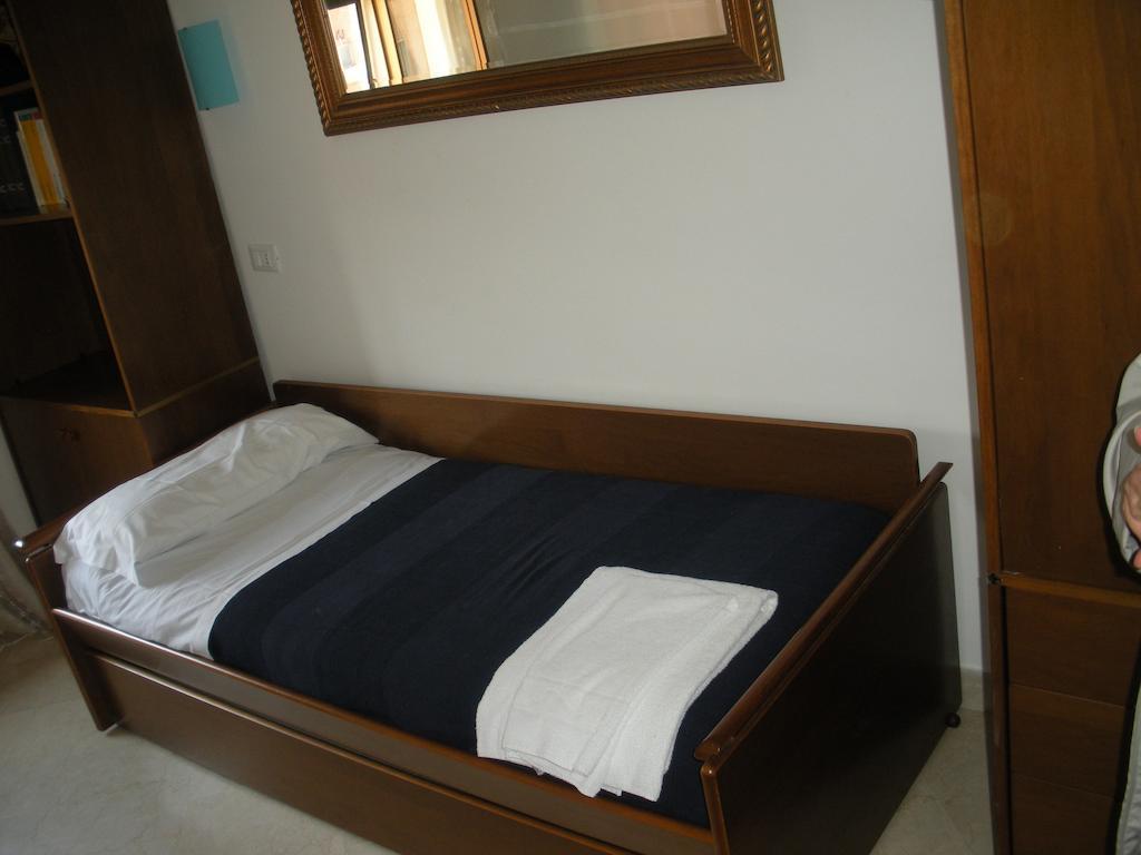 Bed and Breakfast Casa Garbata Rzym Pokój zdjęcie